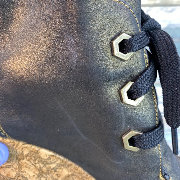 Timberland Black/Gold Metallic Soft Leather Wedge Heel Lace Up Ankle Boots - Picture 12 of 13